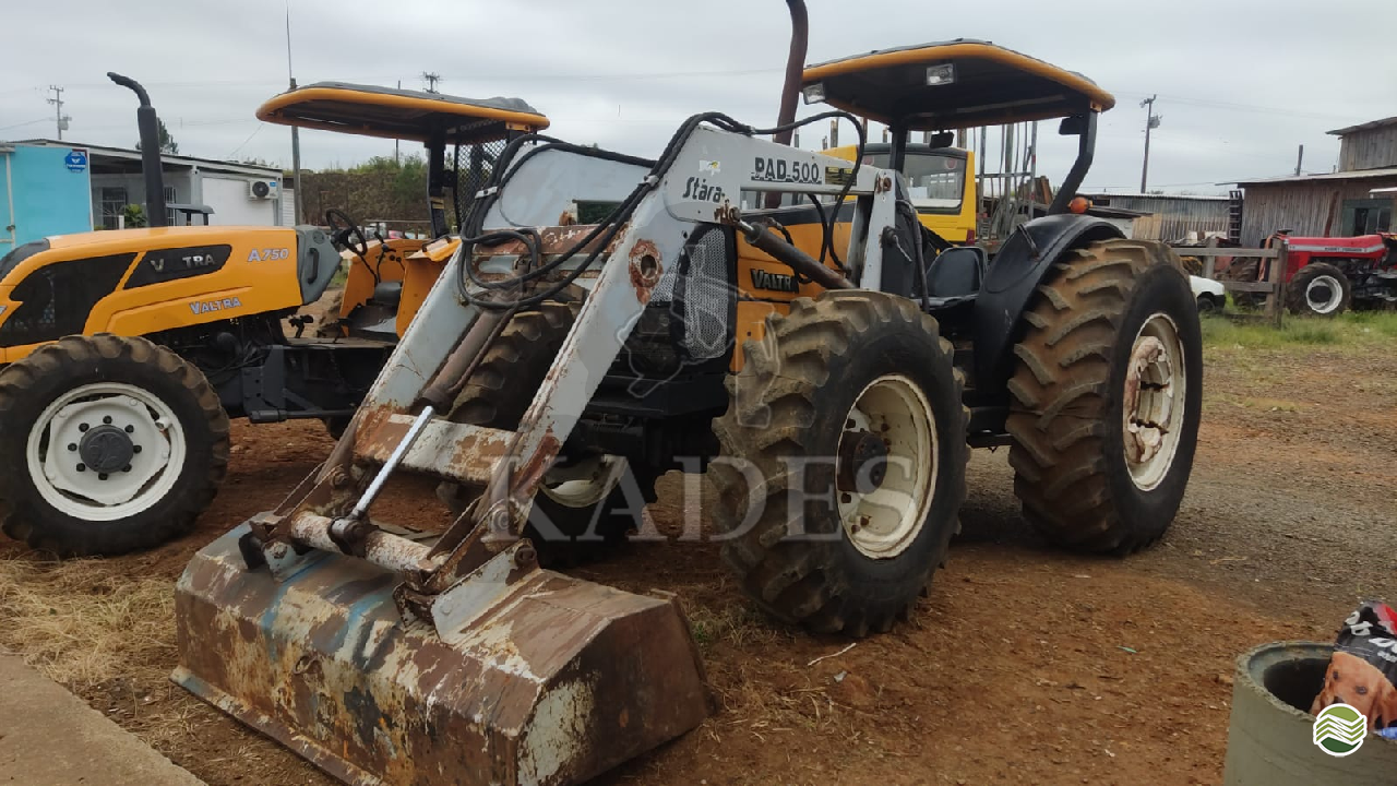 TRATOR VALMET VALMET 88 Tração 4x4 Kades Central De Máquinas CACADOR SANTA CATARINA SC